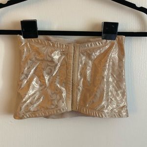 Waist trainer/garter nude color size small *New